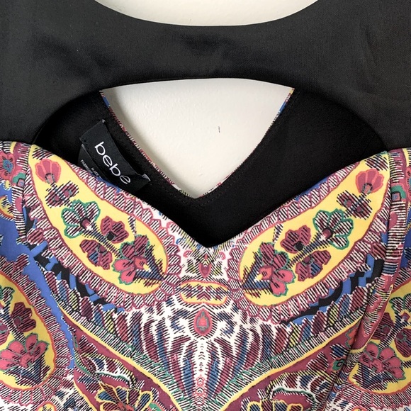 Bebe size XS Deja Vu Paisley crop top - Picture 6 of 12